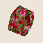 Snood pour chien Cherry Cherry en coton à rayures roses et vertes avec motif cerises, pensé pour les cockers et les chiens aux oreilles tombantes. Marque Toky and Sun.